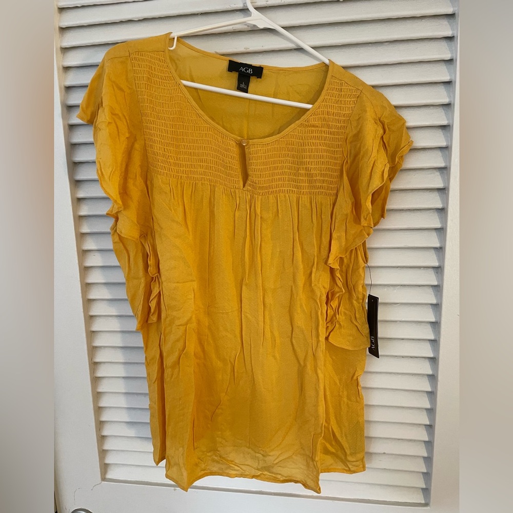 Yellow Women's Top - new with tags!